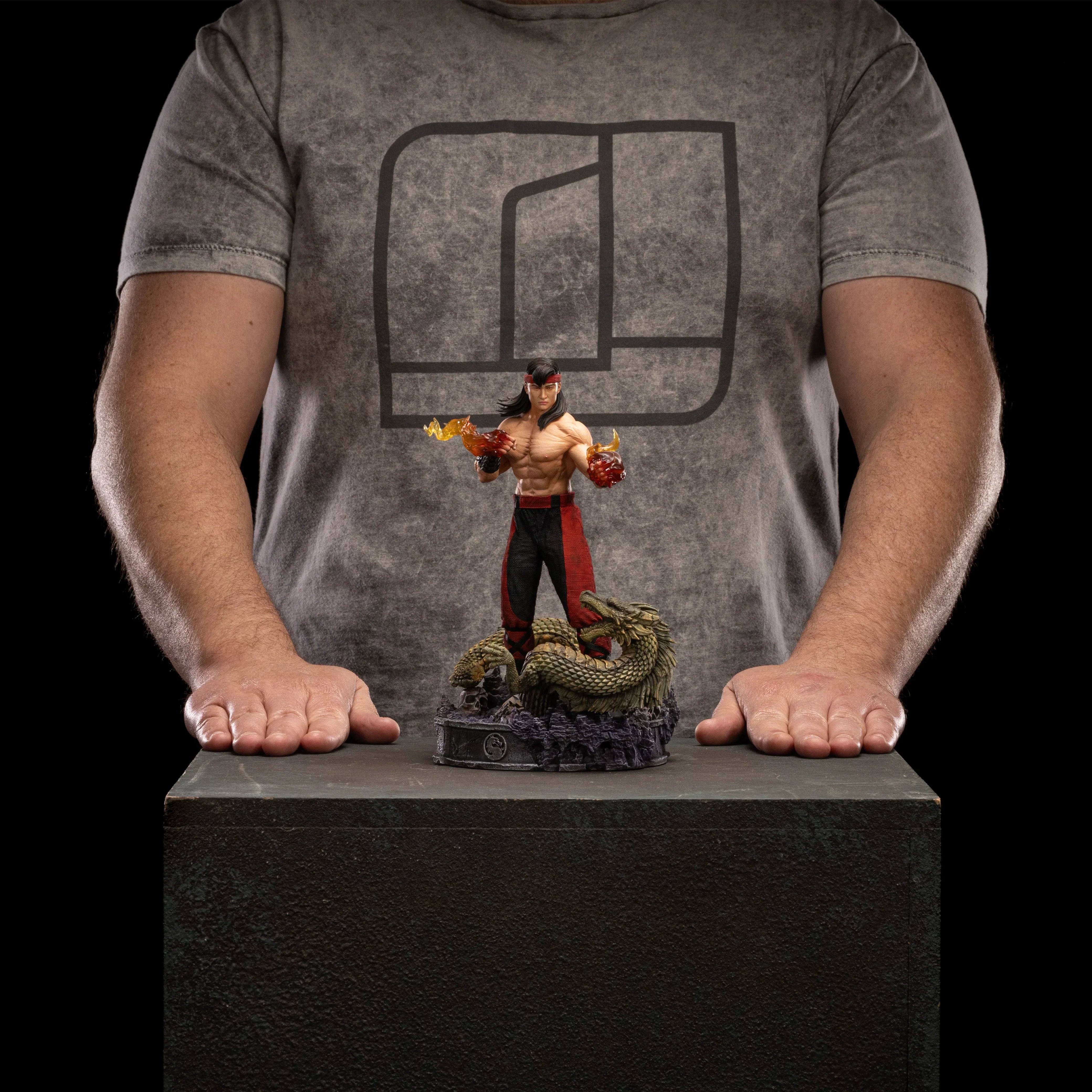 Mortal Kombat Liu Kang Statue