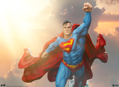 SUPERMAN Premium Format Figure