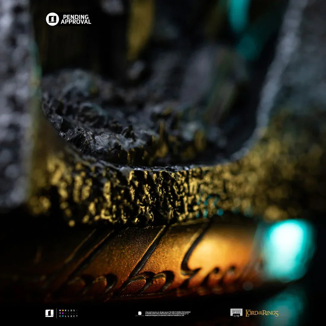 The Lord Of The Rings Gimli Unleashed Art Statue