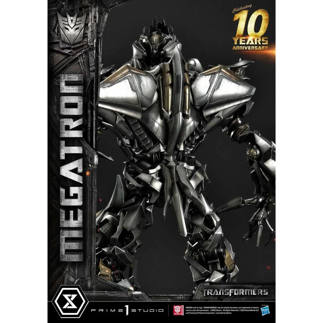 Megatron Deluxe Bonus Version Statue