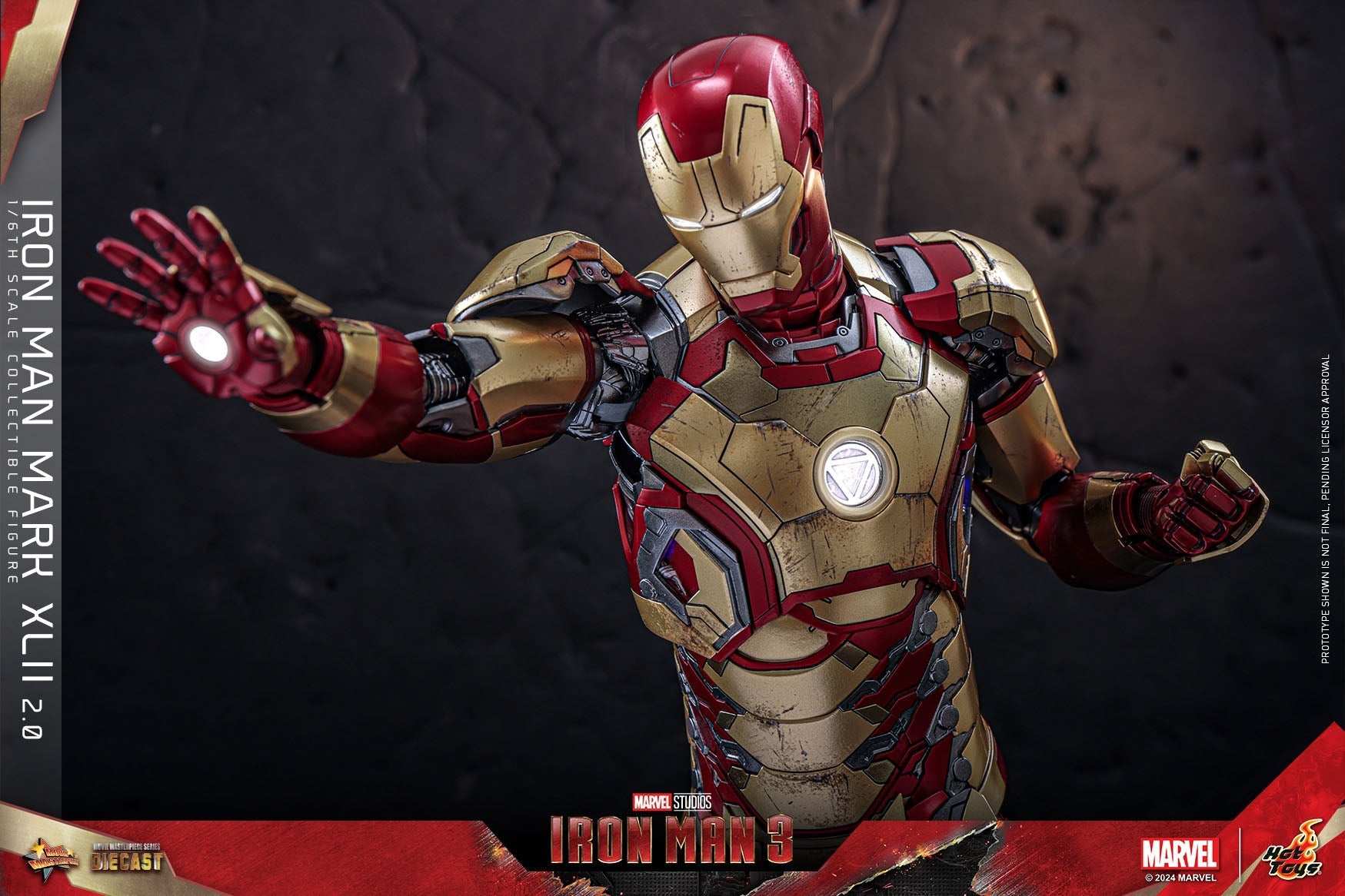 IRON MAN MARK XLII (2.0) DELUXE Sixth Scale Figure