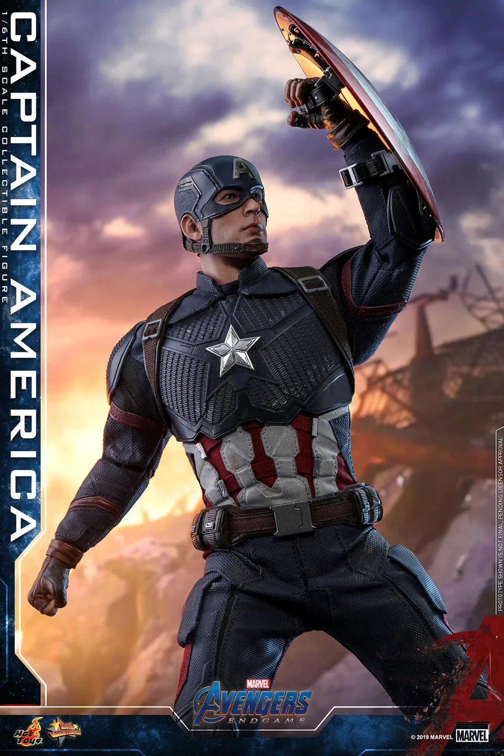 CAPTAIN AMERICA Sixth Scale Figure