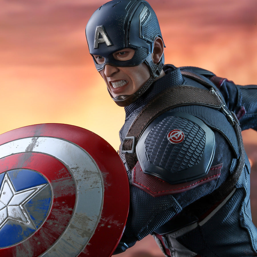 CAPTAIN AMERICA Sixth Scale Figure