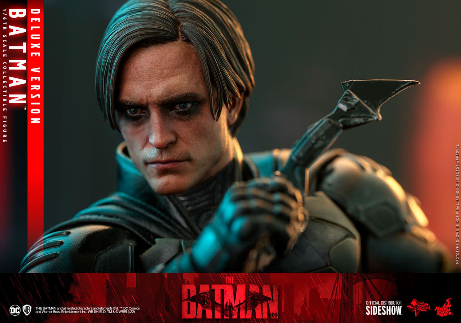 BATMAN (DELUXE VERSION) Sixth Scale Figure