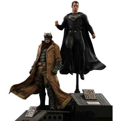 KNIGHTMARE BATMAN AND SUPERMAN Sixth Scale Figure Set